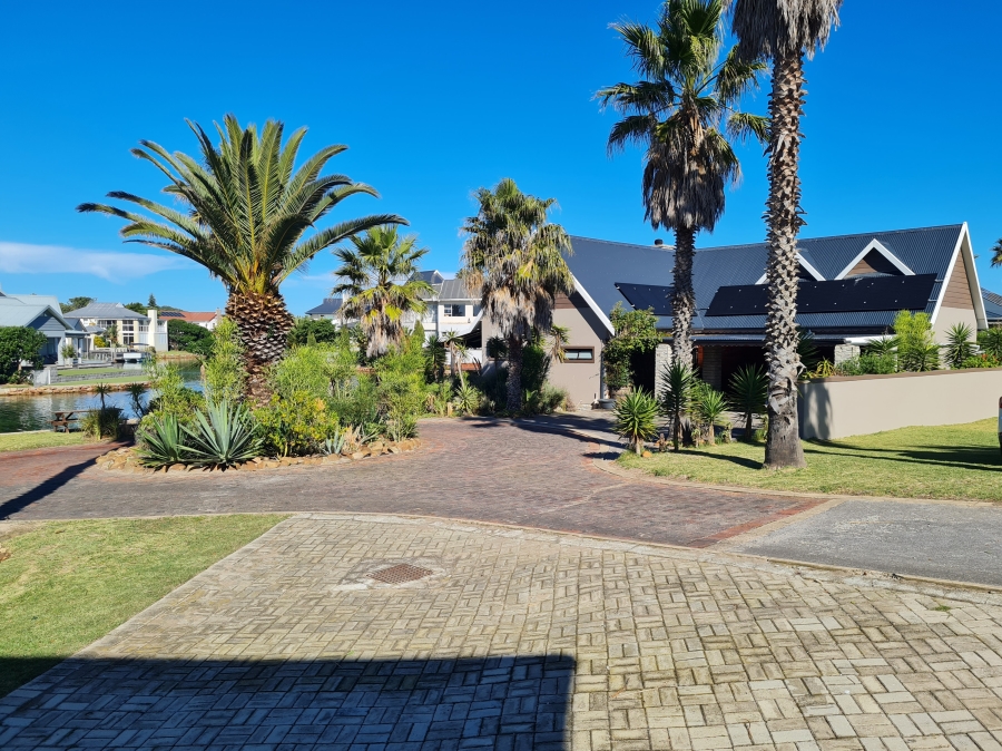 3 Bedroom Property for Sale in Marina Martinique Eastern Cape